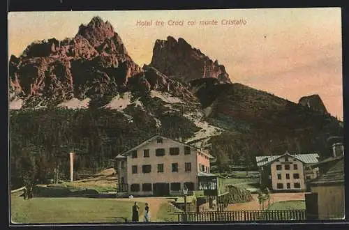 AK Cortina, Hotel tre Croci col monte Cristallo