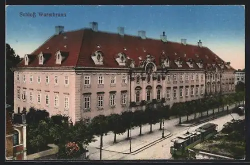 AK Bad Warmbrunn, Strassenbahn am Schloss