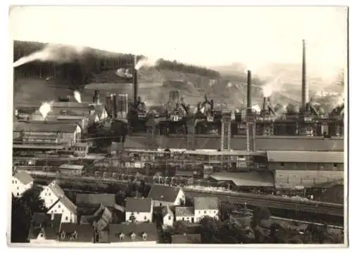 Fotografie unbekannter Fotograf, Ansicht Sulzbach-Rosenberg, Ortsansicht mit Stahlwerk-Maxhütte