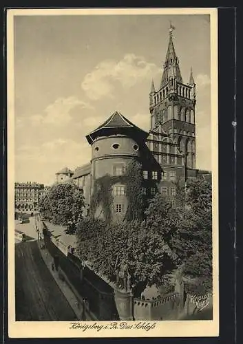 AK Königsberg /Pr., Das Schloss mit Strassenbahnen