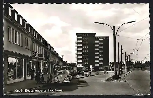 AK Neuss-Reuschenberg, Strassenpartie mit Hochhaus