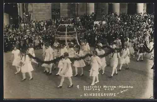 AK München, Deutsches Museum-Festzug 5.5.1925, Kindergruppe