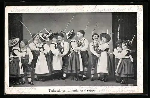 AK Die Darsteller von Tschuschkes Liliputaner-Truppe