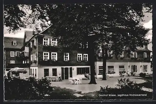 AK Jagdhaus /Hochsauerland, Gasthof Wiese mit Gästen