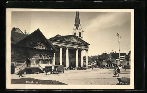 AK Dornbirn, Marktplatz mit Autos und Kutsche