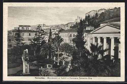 AK Terracina, Monumento ai Caduti e Panorama Terracina Alta