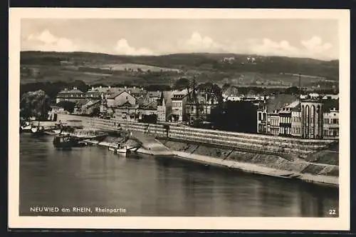 AK Neuwied am Rhein, Dampfer an der Anlegestelle