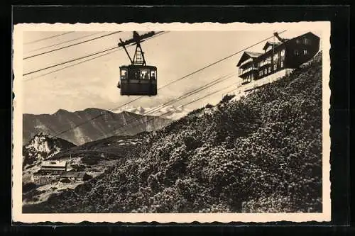 AK Seilschwebebahn Ebensee-Feuerkogel mit Blick auf Dachstein und Berghotel