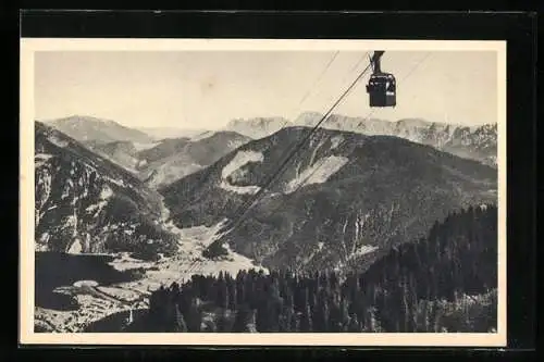 AK Ebensee, Seilschwebebahn am Feuerkogel mit Totem Gebirge