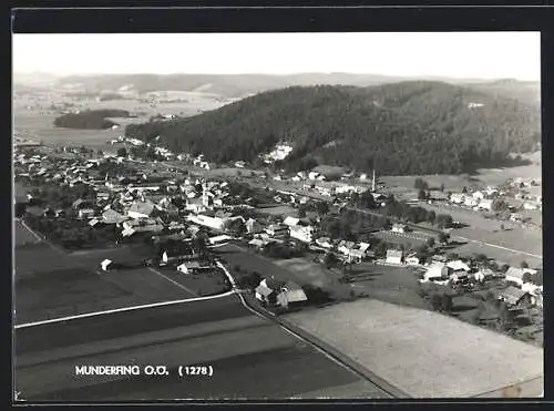 AK Munderfing /O.-Ö., Teilansicht mit Kirche