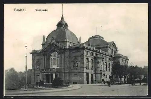 AK Rostock, Stadttheater Eckansicht