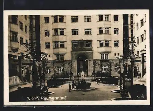 AK Wien, Gemeindebau Reumannhof, Margaretengürtel, Innenhof