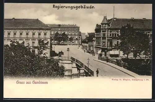 AK Gumbinnen, Blick über Brücke auf Regierungsgebäude