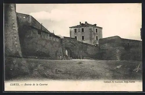 AK Corte, Entrée de la Caserne