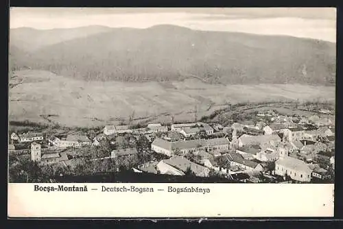 AK Deutsch-Bogsan, Teilansicht aus der Vogelschau mit Hügellandschaft