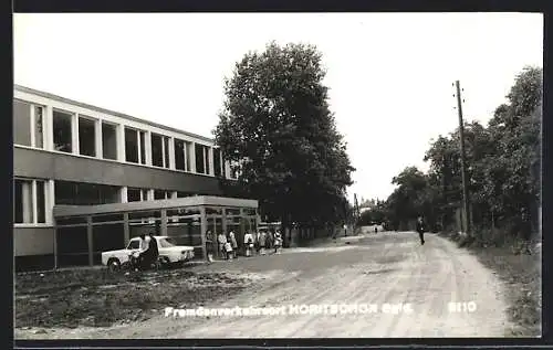 AK Horitschon /Burgenland, Strassenpartie mit Gebäude