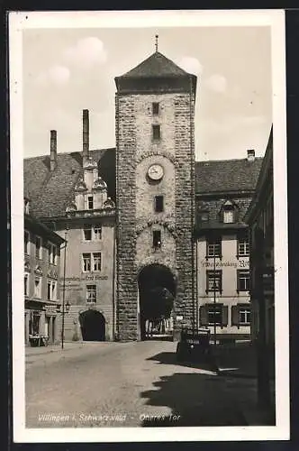 AK Villingen i. Schwarzwald, Oberes Tor mit Weinhandlung von Ernst Kienzler