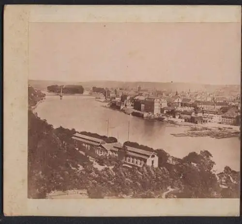 Fotografie unbekannter Fotograf, Ansicht Prag, Panorama der Stadt in fünf Einzelbildern