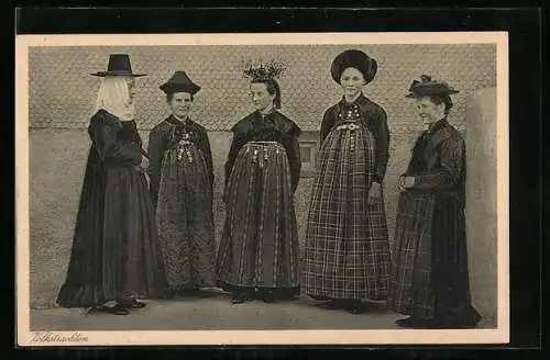 AK Frauen in Walser Volkstracht