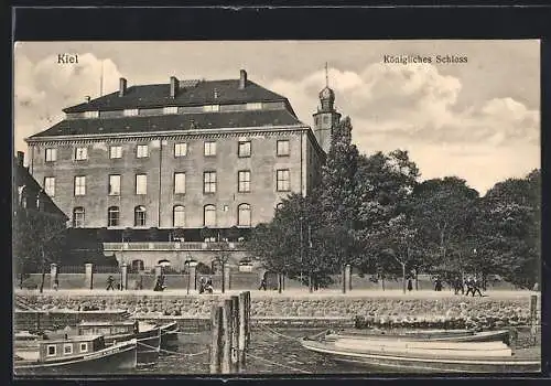 AK Kiel, Köigliches Schloss, Boote auf dem Wasser