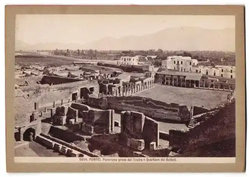 Fotografie Giacomo Brogi, Florence-Naples, Ansicht Pompei - Pompeji, Panorama presco da Teatro e Quartiere dei Soldati