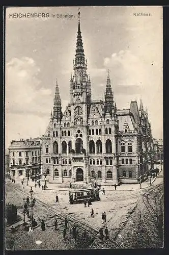 AK Reichenberg /Böhmen, Rathaus mit Strassenbahn aus der Vogelschau