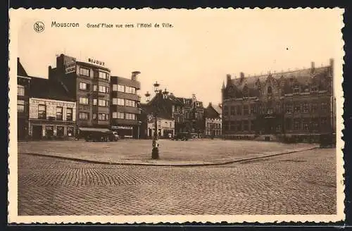 AK Mouscron, Grand`Place vue vers l`Hôtel de Ville