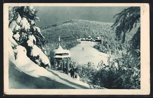 AK Pustevny, Ortsansicht vom Pavillon im Schnee