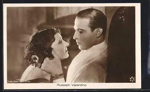 AK Schauspieler Rudolph Valentino in einer seiner Rollen