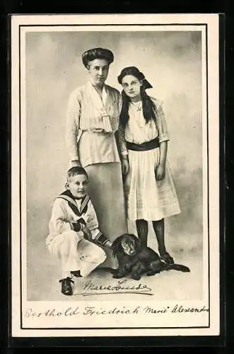 AK Marie Louise von Baden, Berthold Friedrich und Marie Alexandra, Dackel