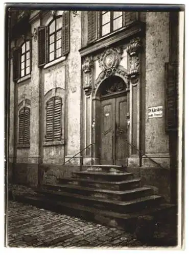 Fotografie W. Apel, Berlin, Ansicht Ansbach, Portal mit Schild Dr. Kirsten prakt. Tierarzt