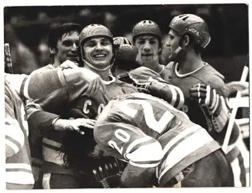 Fotografie Eishockey-Weltmeisterschaft, Russland vs Tschechoslowakei in Düsseldorf