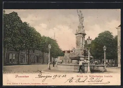 AK Deventer, Brink en Wilhelmina fontein