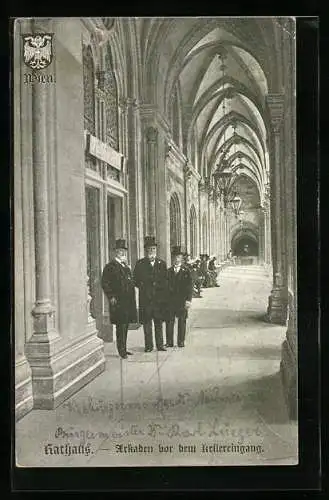 AK Wien, Rathaus, Arkaden vor dem Kellereingang, Bürgermeister Lueger