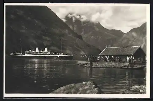 AK Hellesylt, Dampfer vor dem Norangsfjord
