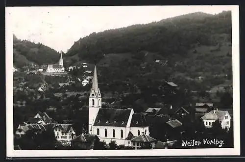 AK Weiler /Vorlbg., Ortspartie mit Kirche