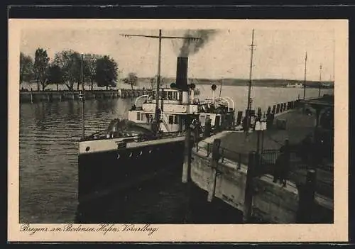 AK Bregenz am Bodensee, Hafen mit Dampfer