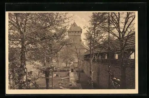 AK Hohkönigsburg, Der hohe Garten mit Wehrgängen und dem Bergfried im Hintergrund