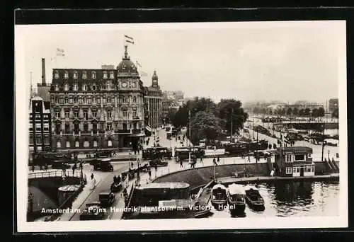 AK Amsterdam, Prins Hendrik plantsoen m. Victoria Hotel