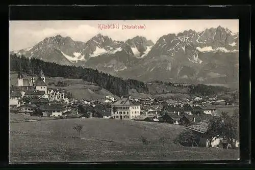 AK Kitzbühel /Giselabahn, Ortsansicht gegen das Gebirge