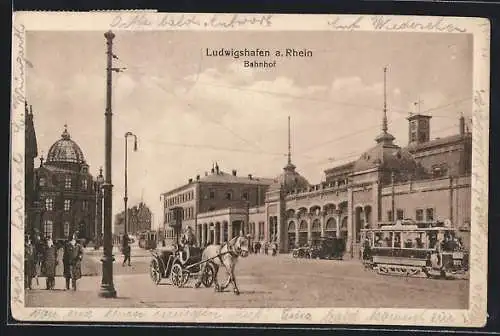 AK Ludwigshafen a. Rhein, Strassenbahn vor dem Bahnhof