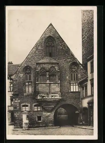 Foto-AK Deutscher Kunstverlag, Nr. Er 12: Erfurt, Egidienkirche, mit Durchgang zur Krämerbrücke