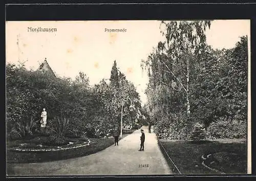 AK Nordhausen, Promenade mit Statue