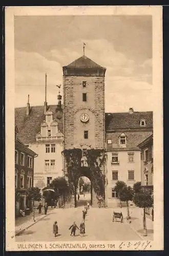 AK Villingen / Baden, Strassenpartie mit Oberes Tor