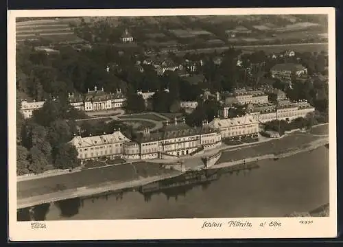 Foto-AK Walter Hahn, Dresden, NR 12930: Pillnitz, Schloss, rücks. Genehmigungsstempel