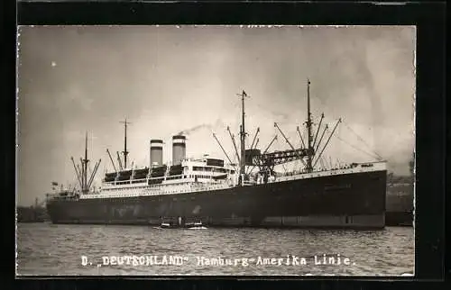 AK Dampfer Deutschland im Hafen