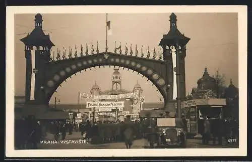 AK Prag, Vystaviste, Eingangsbereich der Ausstellung