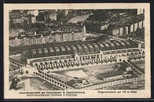 AK Charlottenburg, Ausstellungshalle am Kaiserdamm, Fliegeraufnahme der Halle