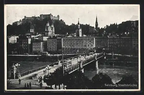 AK Salzburg, Strassenbahn auf der Staatsbrücke