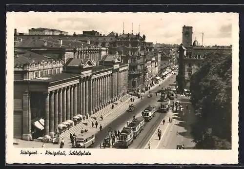 AK Stuttgart, Strassenbahnen vor dem Königsbau am Schlossplatz